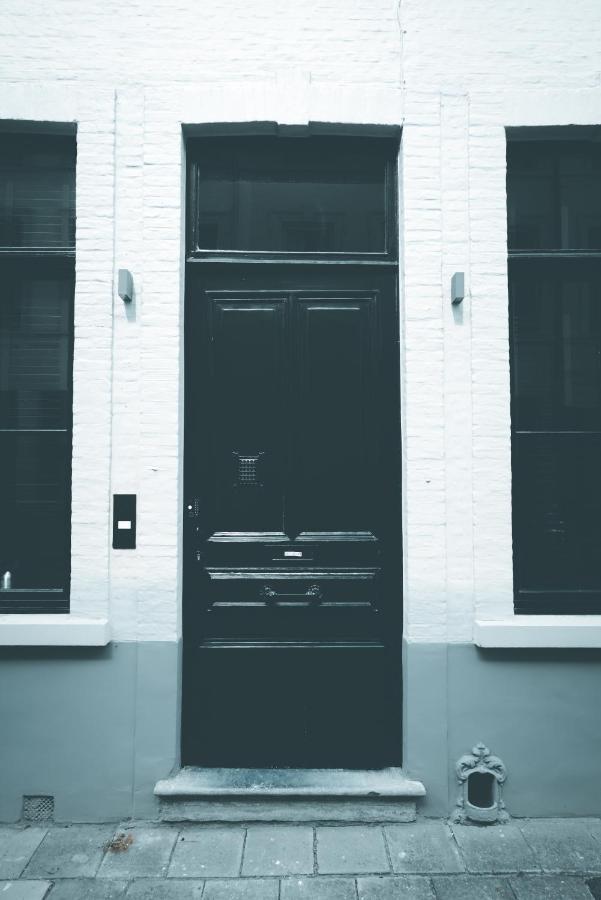 Nocturne Apartment Брюж Екстериор снимка
