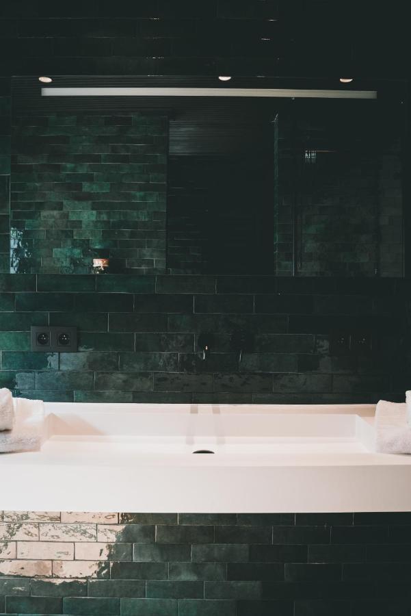 Nocturne Apartment Брюж Екстериор снимка